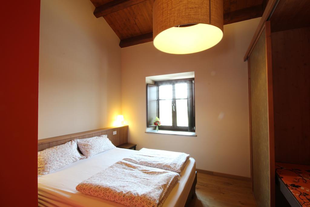 Agriturismo Tetto Garrone Cuneo Szoba fotó